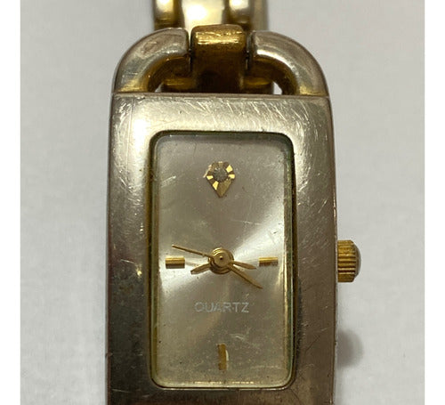 Relógio Antigo Quartz Avon Com Pedras