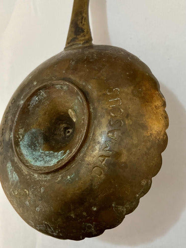 Castiçal Porta Vela Antigo Palmatória Em Bronze