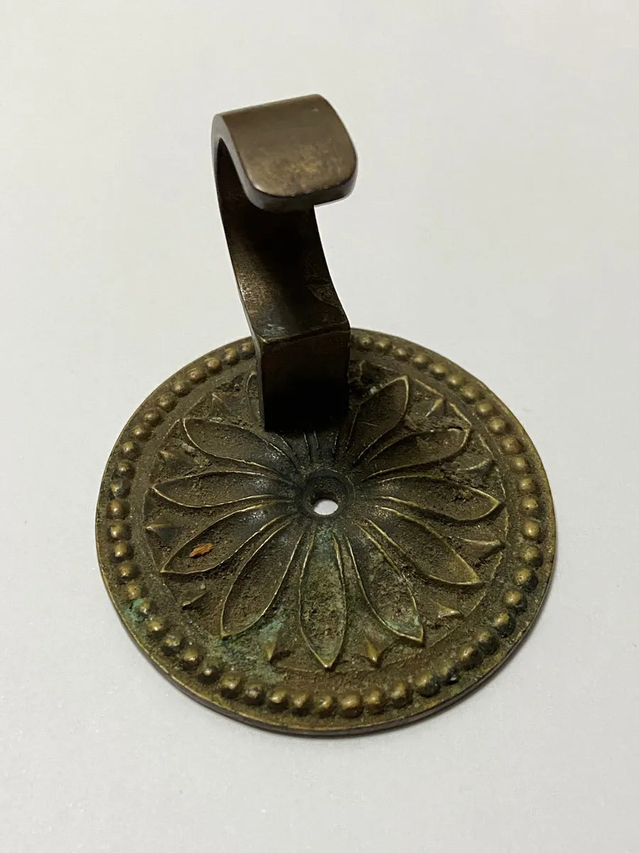 Gancho Antigo De Parede Em Bronze