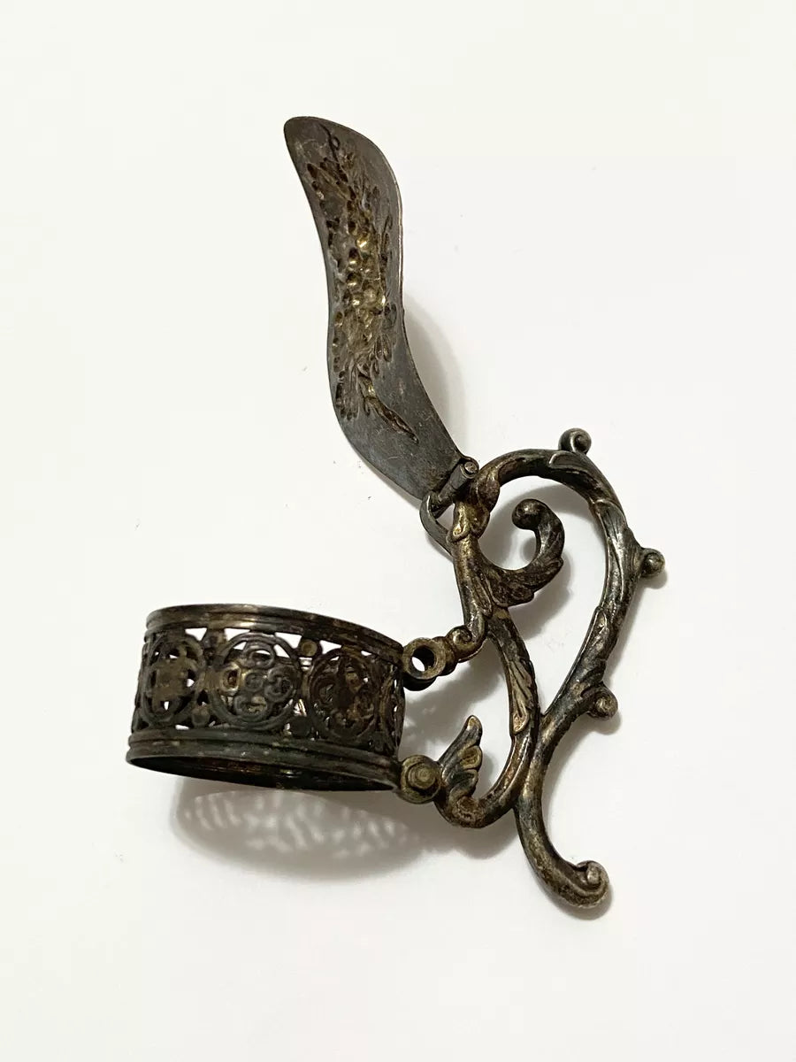 Tampa De Garrafa Cacho De Uva Prata Antiga