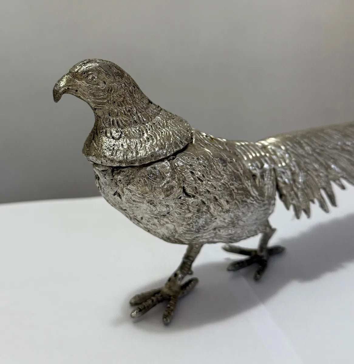 Escultura Faisão Antigo Em Alumínio Prateado 30x12cm