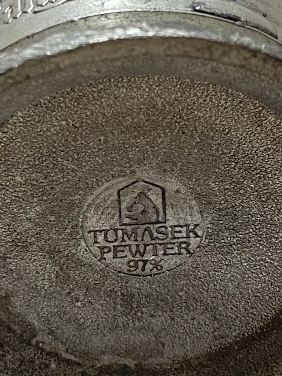Copo Antigo Estanho Tumasek Pewter Malasia Cenas Em Relevo