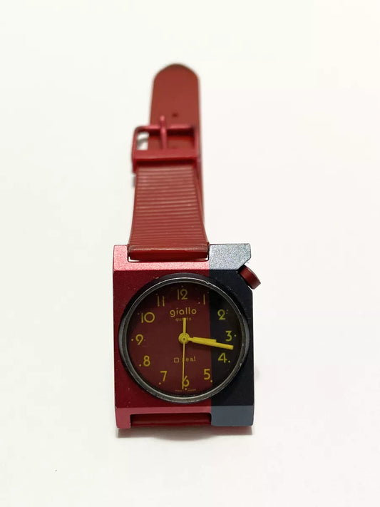 Relógio Antigo Suiço Giallo Quartz Seal Swiss Made Vermelho