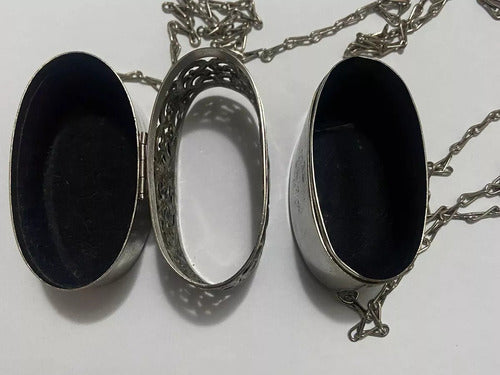 Bolsa De Metal Antiga Cor Prata Com Detalhes