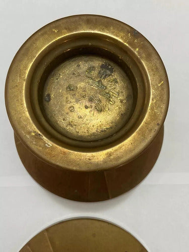 Castiçal Antigo De Metal Dourado