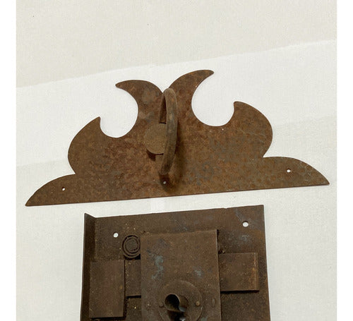 Lote Fechadura E Puxador Antigos Em Ferro Século Xviii - Xix