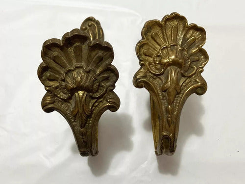 Antigo Suporte Flor para Cortina em Bronze Grande