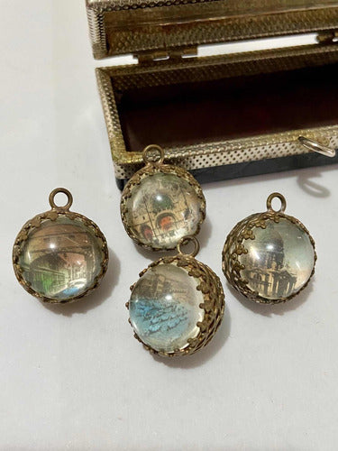 Caixa Antiga Com Pingentes De Vidro Cidades Da Europa