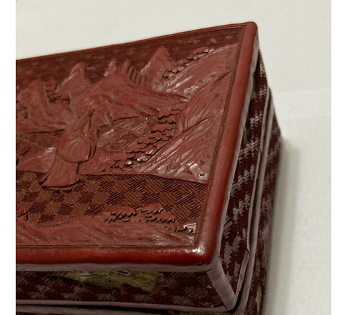 Caixa Antiga Porta Jóias Oriental Executada Em Laca Vermelha