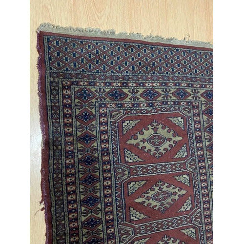 Tapete Persa Antigo Geométrico