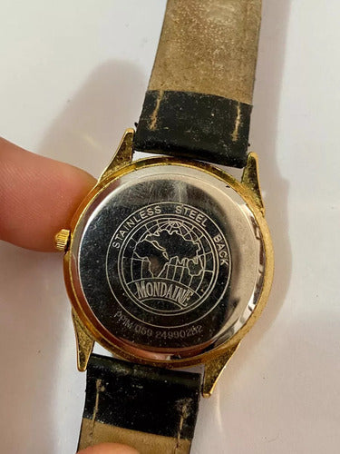 Relógio Antigo Mondaine Dourado