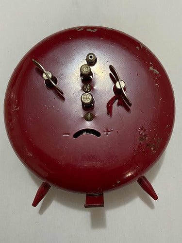 Despertador Antigo Sunclok Vermelho E Dourado No Estado