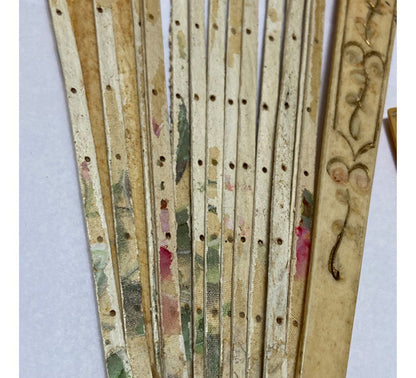 Antigo Leque Em Marfim Com Desenhos Lote