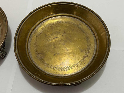 Bandeja Antiga Em Metal Dourado Com Desenhos