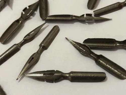 Caixa Com Penas Metálicas Antigas Para Caligrafia