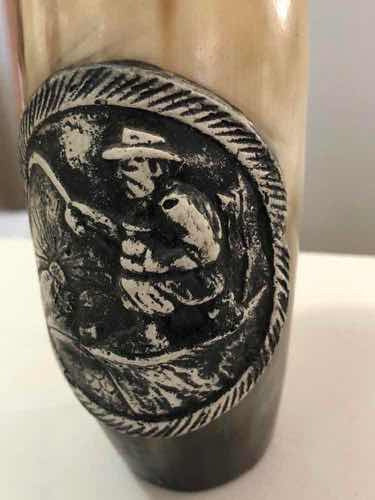 Copo Chifre De Boi Com Desenho Peão Cowboy Antigo