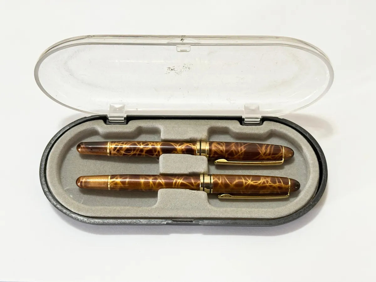 Conjunto Canetas Antigas Taiwan Marmorizadas Com Estojo Refil