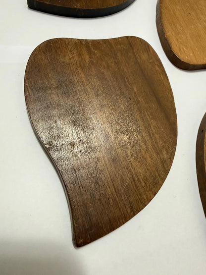 Porta Copos Antigo Em Madeira E Cortiça - Jogo 4 Peças Formato Orgânico