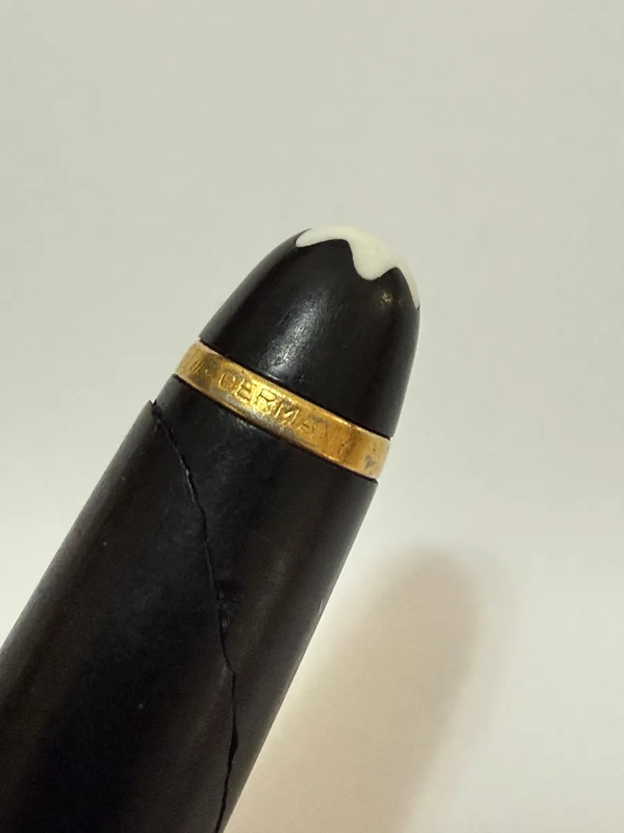 Caneta Antiga Montblanc Meisterstück Preta Detalhes Dourados