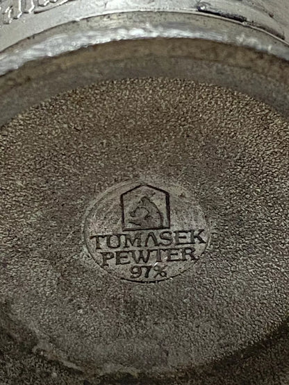 Copo Antigo Estanho Tumasek Pewter Malasia Cenas Em Relevo